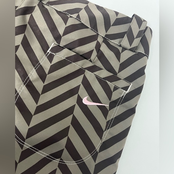 Nike Golf Tour Performance Dri-Fit Shorts - Picture 6 of 8